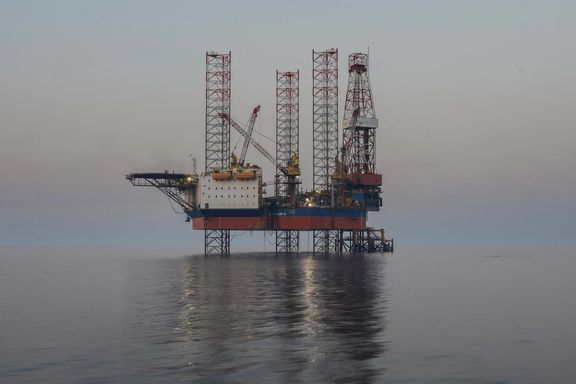 معاون پیشین وزیر نفت: کسری بنزین و گازوئیل داریم چون پول نداریم نفت استخراج کنیم