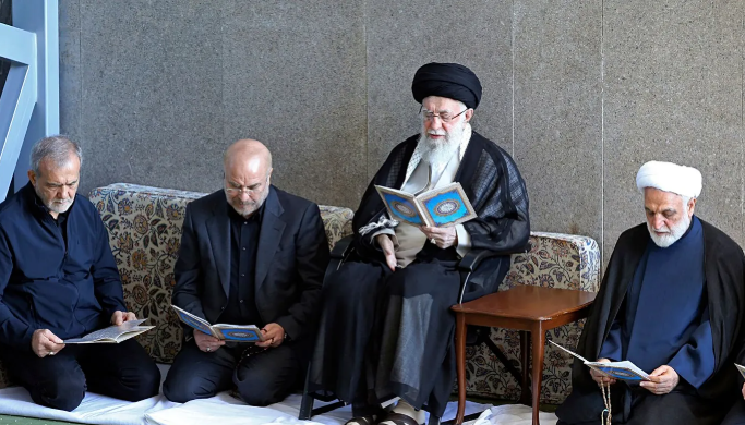 "ذا أتلانتيك": أربعة سيناريوهات مختلفة لهدف ترامب من الهجوم المحتمل على إيران