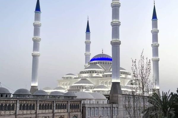 مكتب خطيب أهل السنة في إيران: أنباء وسائل إعلام النظام عن إيذاء المعتقل بمسجد مكي كاذبة
