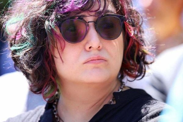 منع الممثلة الإيرانية "باران كوثري" من السفر والعمل التلفزيوني لظهورها دون حجاب