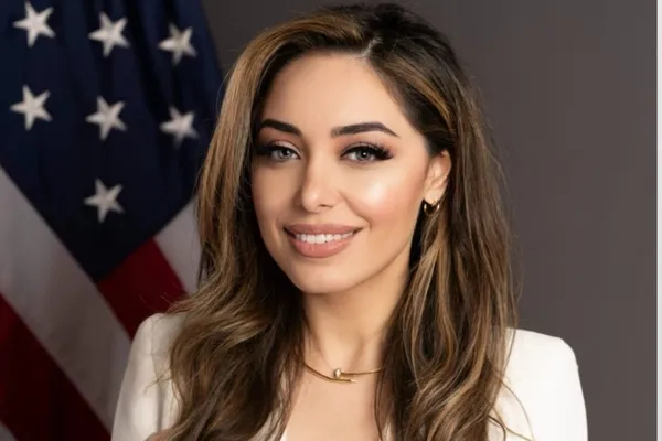 مورا نامدار، آمریکایی ایرانیتبار، دستیار وزیر امور خارجه آمریکا شد