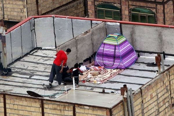 أزمة السكن في إيران .. معاناة المواطنين من "هشاشة مالية" وعجز أمام ارتفاع الإيجارات