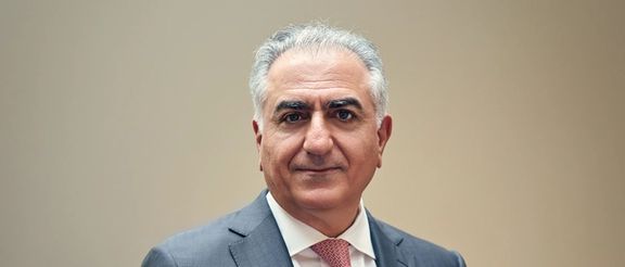 ولي عهد إيران السابق يهنئ ترامب ويدعو للعمل على التخلص من النظام الإيراني