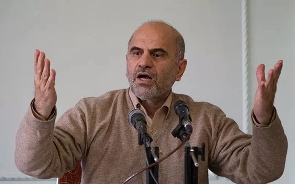 استاد اقتصاد دانشگاه علامه: مسئولان شرم نمیکنند میگویند از افزایش نرخ ارز سود نمیبریم؟