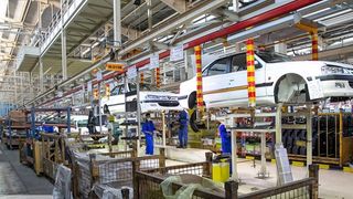 Iran's currency plunge signals deeper trouble for struggling economy