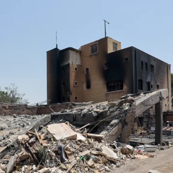 ساختمان بهداری اوین