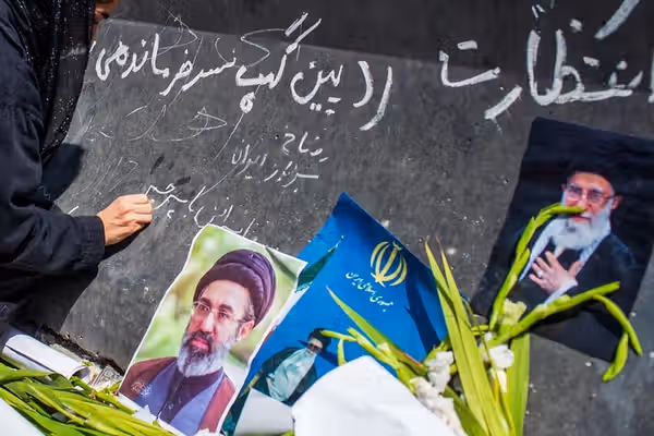 نیویورکتایمز: مجتبی خامنهای تمایل بیشتری به ساخت سلاح هستهای نشان میدهد