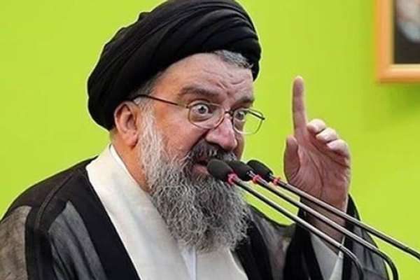 عضو مجلس الخبراء الإيراني: الحجاب نعمة وعلى الرجال عدم ارتداء ملابس ضيقة