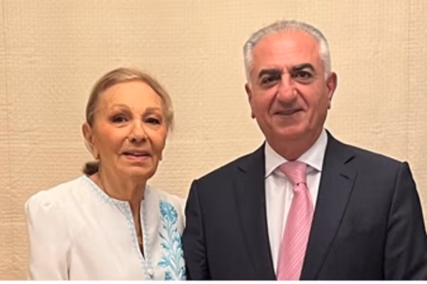 شهبانو و شاهزاده رضا پهلوی در پیامهایی جداگانه بر تداوم ایستادگی مردم ایران تاکید کردند