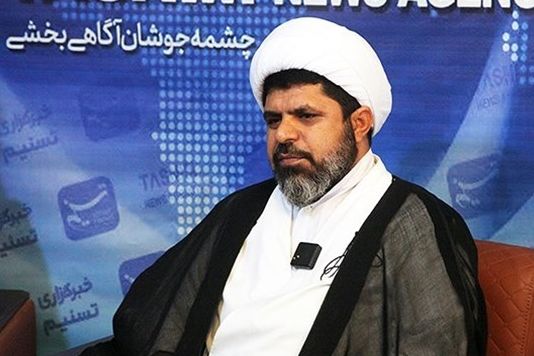 استاد حوزه علمیه: هر مظلومی در جهان به جمهوری اسلامی پناه میآورد