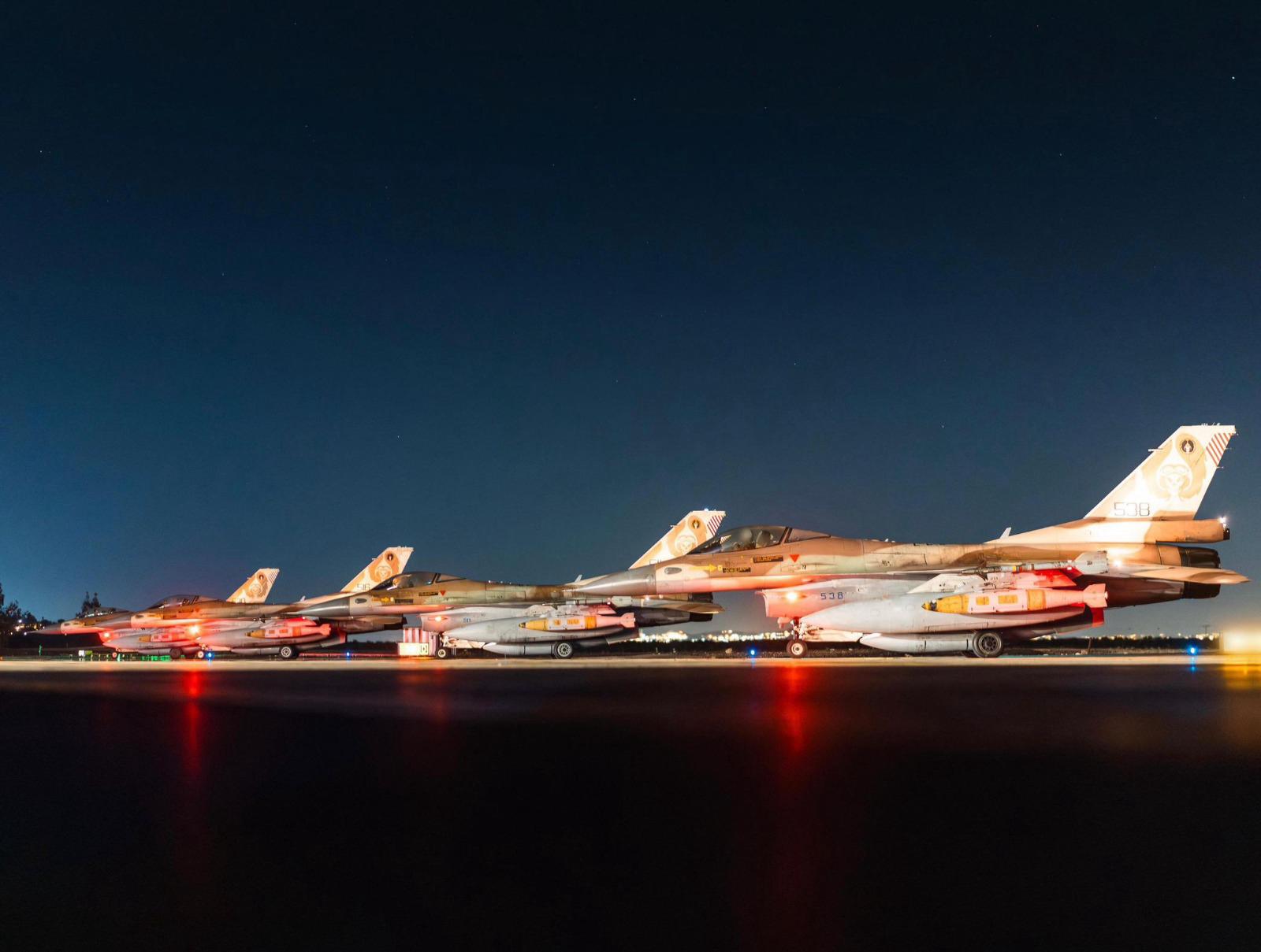 ارتش اسرائیل: مرکزی‌ترین سایت تولید مواد منفجره جمهوری اسلامی هدف قرار گرفت