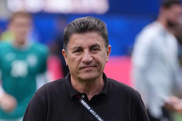 خبرورزشی: قلعهنویی پیش از شروع جام جهانی یک میلیون دلار پاداش گرفت