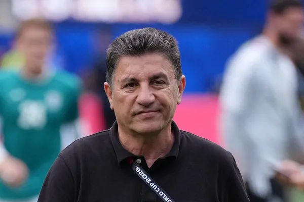 خبرورزشی: قلعهنویی پیش از شروع جام جهانی یک میلیون دلار پاداش گرفت