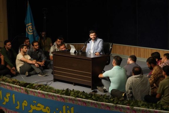 Controversial ultra-hardliner politician Ali-Akbar Raefipour with supporters.