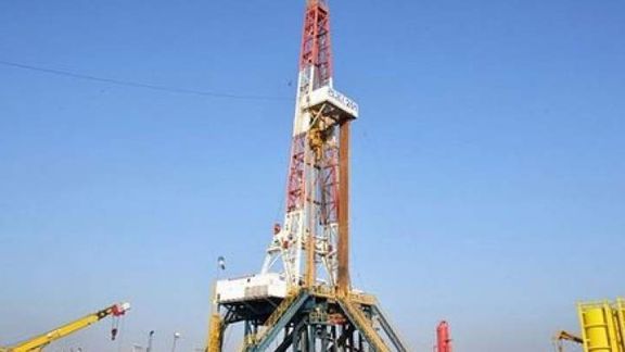 دادگستری استان خوزستان: دکل نفتی در استان دزدیده نشده، با دستور مقام قضایی جابجا شده