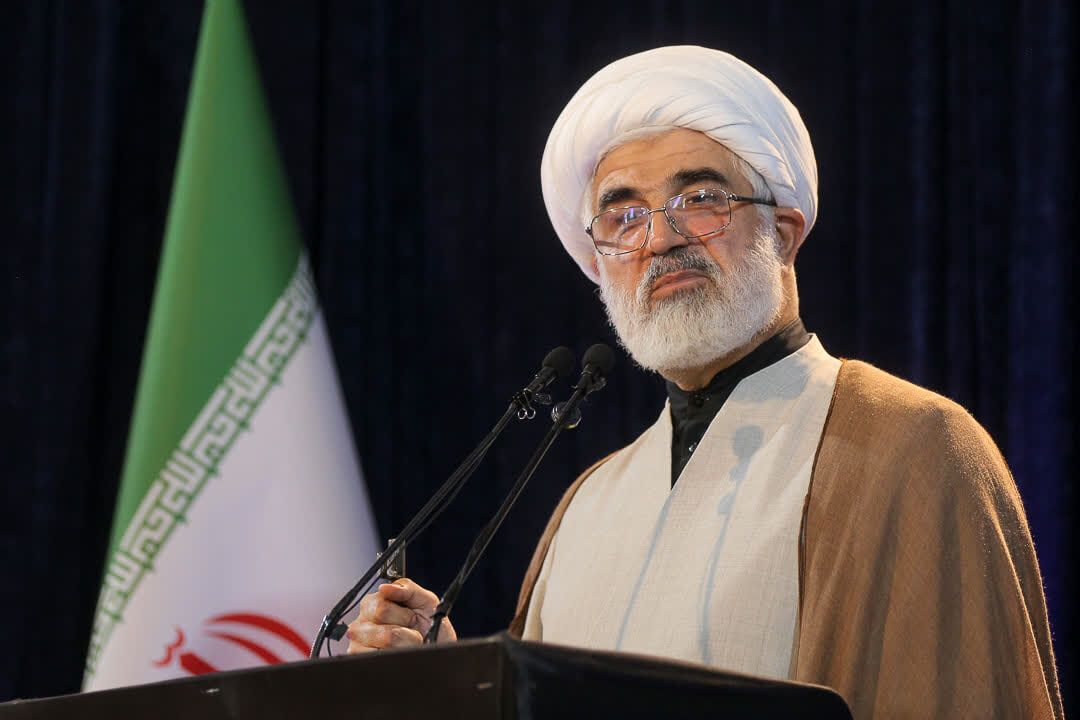 رجل دِين إيراني: "خطايا الشعب" سبب انحباس المطر 