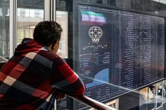 وضعیت بحرانی بورس تهران:اشخاص حقیقی همچنان میفروشند و حقوقیها میخرند