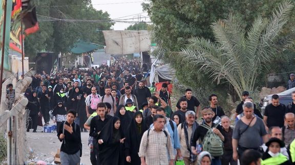 دولت عراق: چند زائر ایرانی در درگیری مسلحانه در مسیر پیادهروی اربعین زخمی شدند