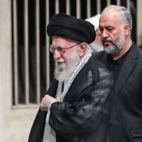 بازنشر اظهارات خامنهای همزمان با نشست شانگهای: تمام ابعاد توافق با چین عملیاتی شود