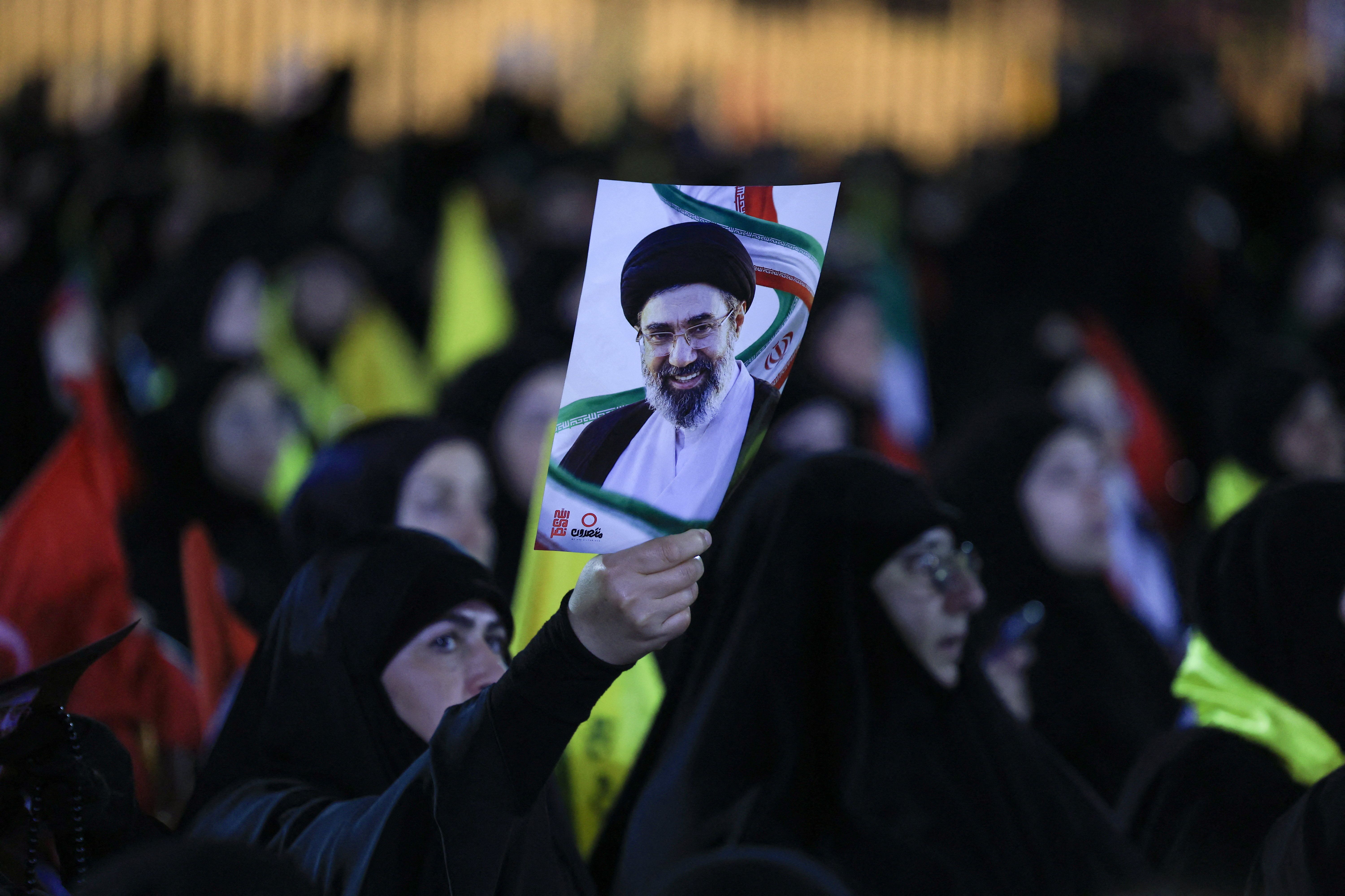 مجتبی خامنه‌ای و جای خالی دیکتاتور
