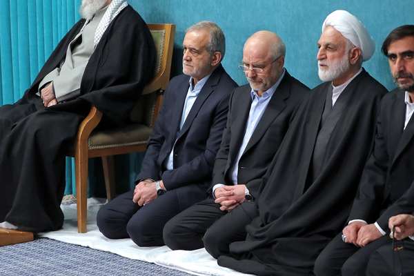 پزشکیان: اگر در جنگ اتفاقی برای خامنهای میافتاد ما با همدیگر دعوا میکردیم