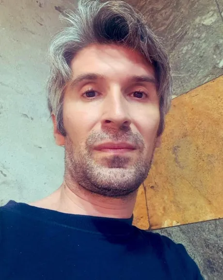 ماموران قرارگاه ثارالله، آرش صادقی را مورد ضربوجرح قرار دادند