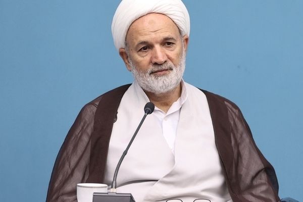 روانبخش، نماینده قم: پزشکیان «گاف» بزرگی داد، دشمن غلط میکند خامنهای را بزند