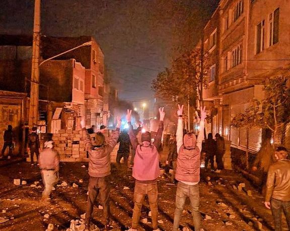 در استانهایی که کانون خیزش انقلابی بودند، مشارکت در انتخابات در پایینترین سطح بود