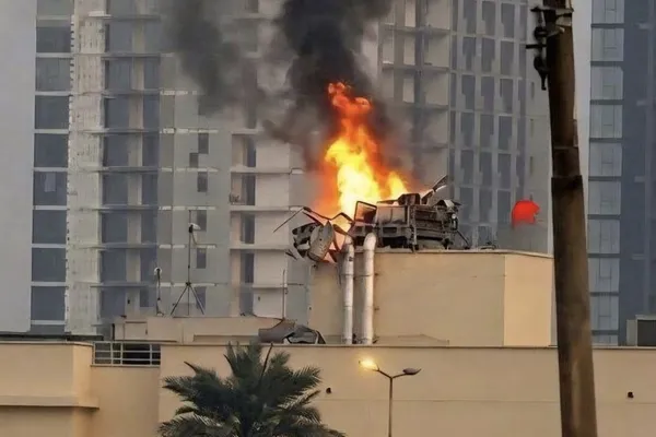 رویترز و آسوشیتدپرس: سفارت آمریکا در بغداد هدف حمله موشکی قرار گرفت