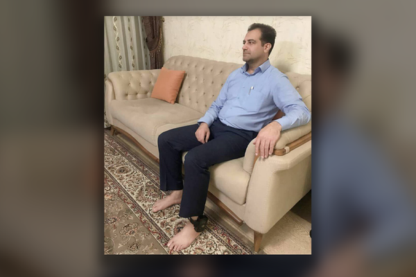 600 ألف تومان شهريًا رسوم سوار مراقبة إلكتروني من معلم محتج في إيران