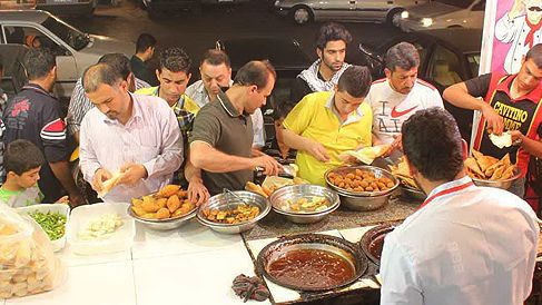 سایت دیدهبان ایران: قیمت ساندویچ فلافل طی چهار سال حدود ۶۵۰ درصد افزایش یافته