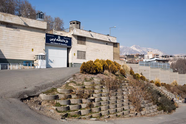 خانواده معترضان بازداشتشده برای نجات جان عزیزانشان چه باید بکنند؟