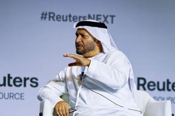 مقام ارشد اماراتی: حملات جمهوری اسلامی کشورهای خلیج فارس را به اسرائیل نزدیکتر میکند