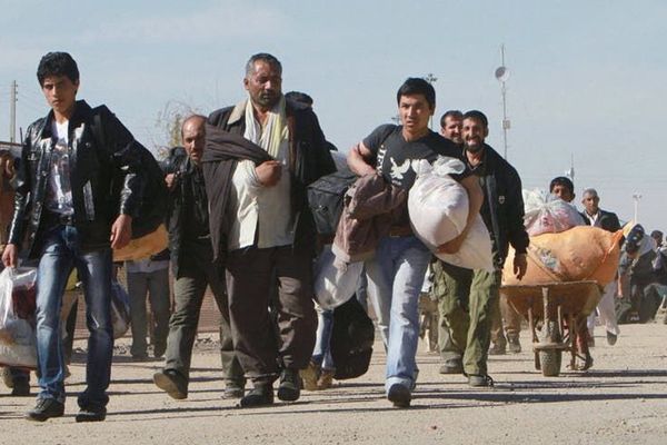 مسؤولون إيرانيون يطالبون بعدم استقبال مهاجرين أفغان ومنعهم من العمل والسكن