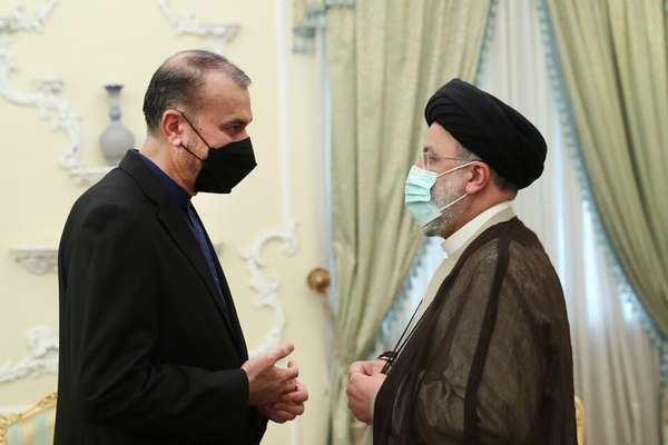 President, Foreign Minister Repeat Iran's Tough Conditions For A Deal