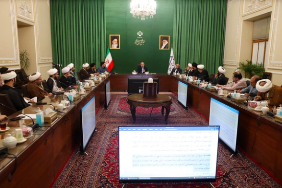 برگزاری اولین جلسه بررسی لایحه جدید حجاب اجباری با حضور قالیباف