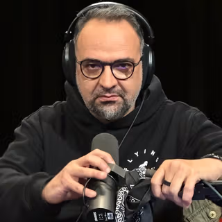 کامبیز حسینی