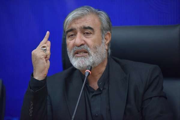 برلماني إيراني يهدد: طهران لديها "خيارات عديدة" حال تفعيل "آلية الزناد"