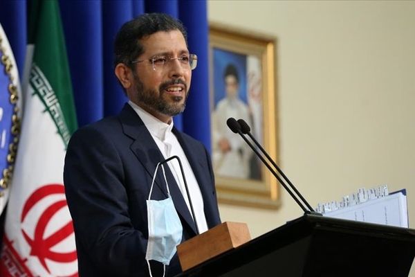 خارجية إيران: واشنطن رفضت مقترحاتنا.. ومن السابق الحديث عن إعادة فتح السفارات