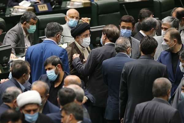 Iran To Give 'Individuals' 3.5bB Euros Of Oil To Sell For The Military