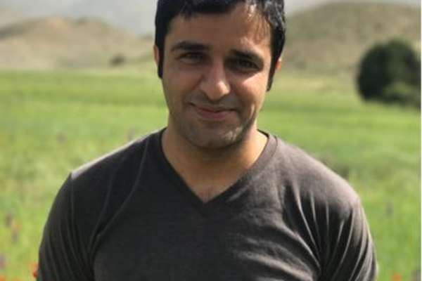 Iranian Activist Put in Solitary for Exposing Bedbugs at Tehran Prison