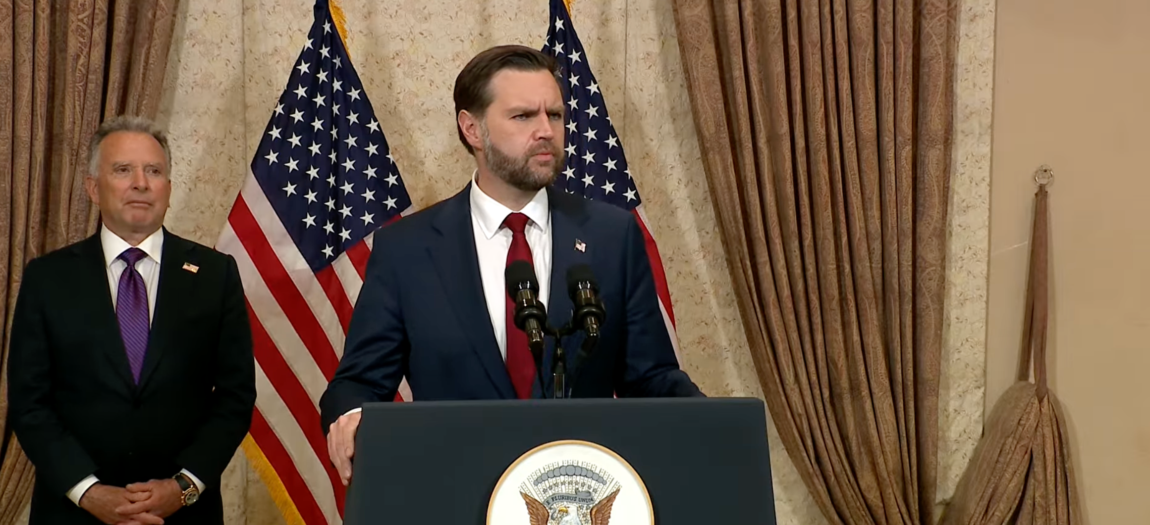 معاون ترامپ: حاصل نشدن توافق برای تهران بسیار بدتر از آمریکا است