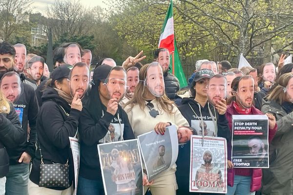 تنديدًا بالإعدامات ودعمًا للمطرب توماج صالحي.. احتجاجات حاشدة للإيرانيين حول العالم