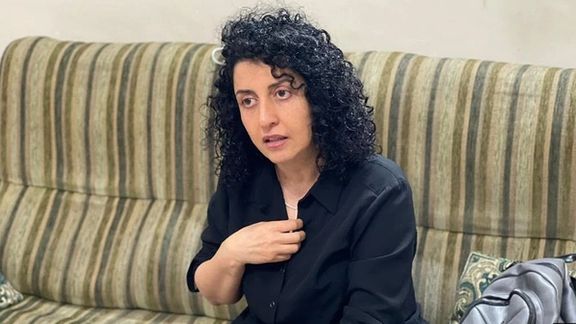 مسئولان زندان اوین از اعزام نرگس محمدی به بیمارستان جلوگیری کردند