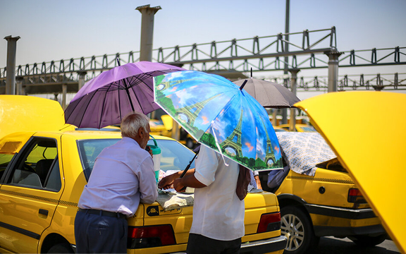 یک مقام سازمان هواشناسی: مردم به شایعات در خصوص اشعه فرابنفش توجه نکنند