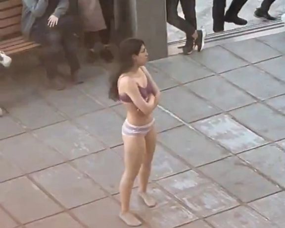 عبادي تعليقا على حادث الطالبة الجامعية: لماذا قمتم باعتقالها إذا كانت مريضة نفسيا؟