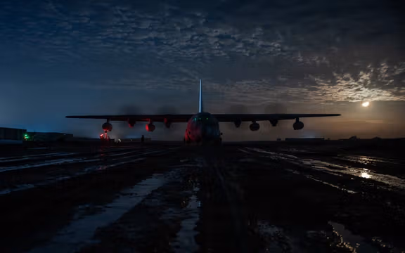 IRGC official says US warned of military action before talks