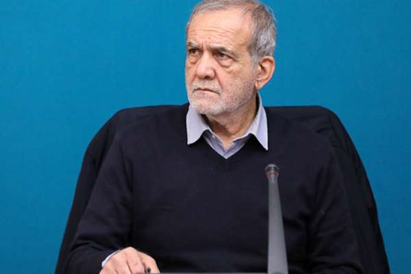 الرئيس الإيراني: أساليب إدارة البلاد الحالية لم تعد كافية وحدها لحل الأزمات