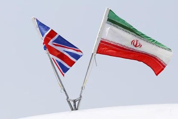 بريطانيا: نظام إيران يشكل تهديدًا غير مقبول لأمننا الداخلي