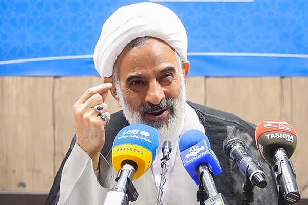 نماینده خامنهای در سپاه: بدترین بیماری برای مومنان بیدردی است